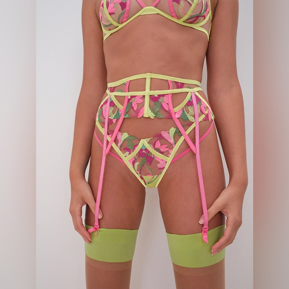NWT For Love and Lemons Petunia Embroidered Garter XS